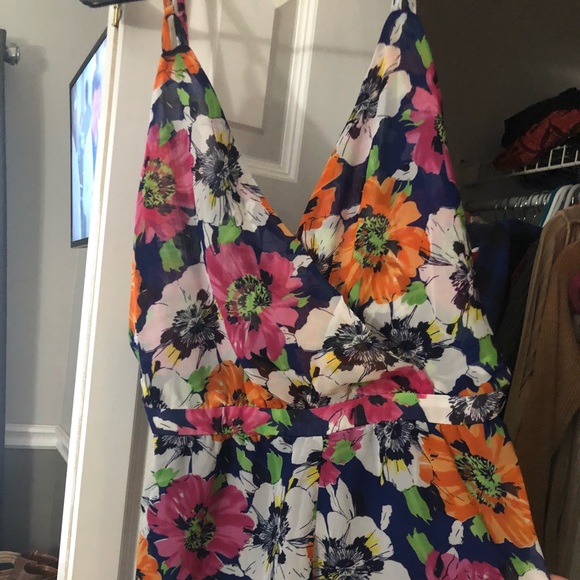Forever 21 floral romper- never worn! - Picture 1 of 1